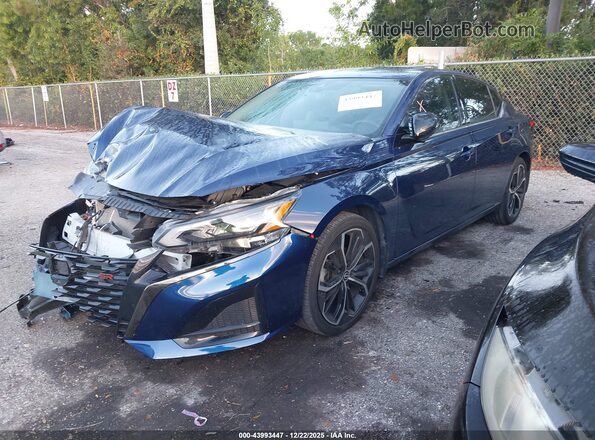 1N4BL4CV3RN403183 2024 NISSAN ALTIMA Blue Առջևի ձախ երեք քառորդ տեսարան
