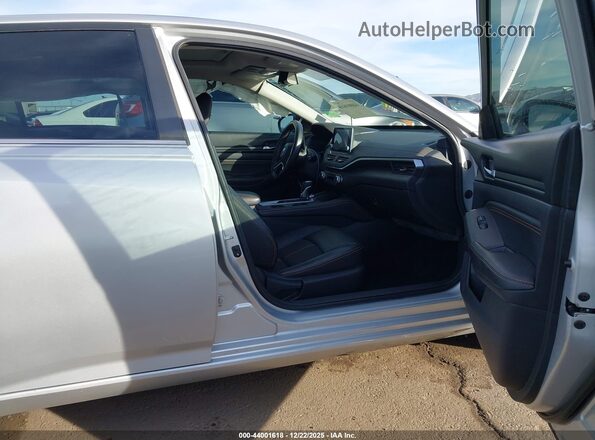 1N4BL4CV7KC118469 2019 NISSAN ALTIMA Silver Вид салону спереду