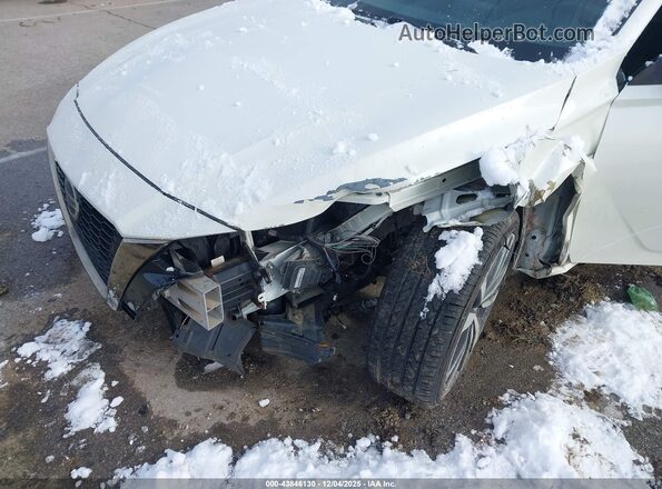 1N4BL4CV8KC164599 2019 NISSAN ALTIMA White Вид спереду