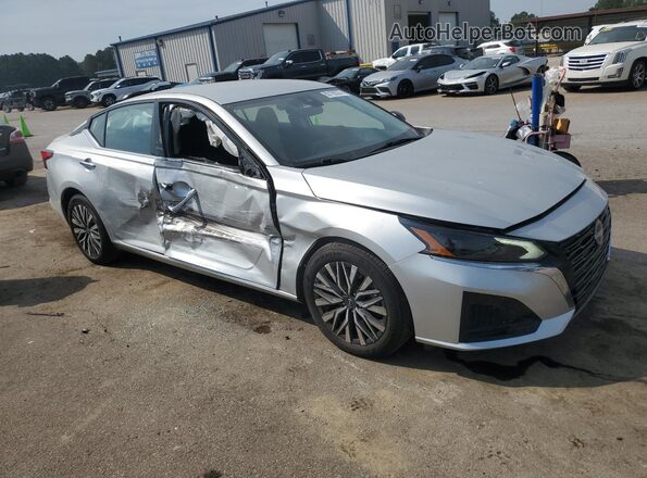 1N4BL4DV0RN404371 2024 NISSAN ALTIMA Silver Front right