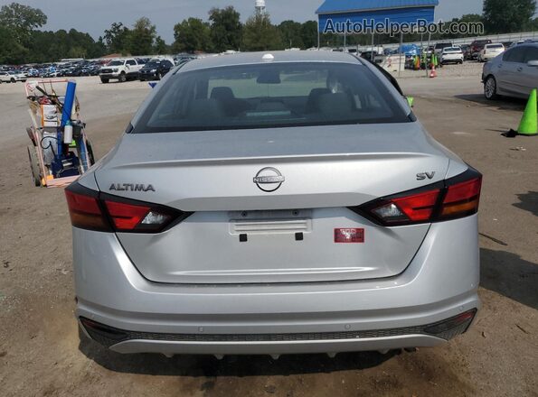 1N4BL4DV0RN404371 2024 NISSAN ALTIMA Silver Rear view