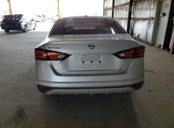 1N4BL4DV2MN388053 2021 NISSAN ALTIMA Silver Вид ззаду