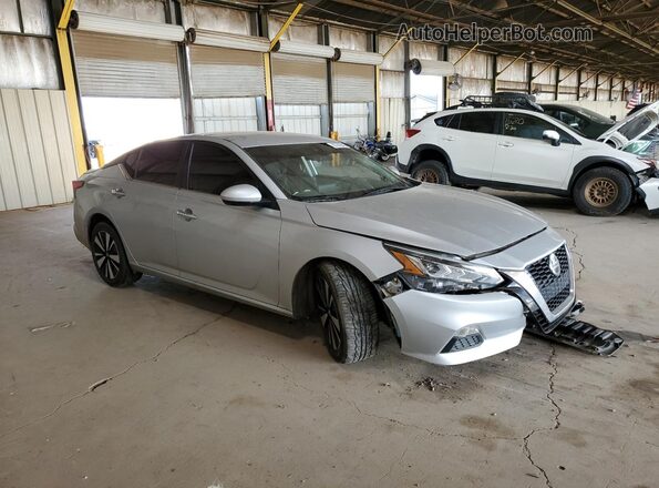 1N4BL4DV2MN388053 2021 NISSAN ALTIMA Silver Передня права чверть