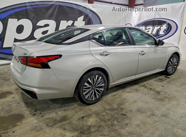 1N4BL4DV2RN338955 2024 NISSAN ALTIMA Silver Rear right