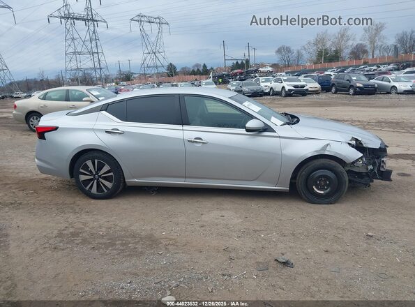 1N4BL4DV6MN373958 2021 NISSAN ALTIMA Silver Սալոնի հետևի տեսք