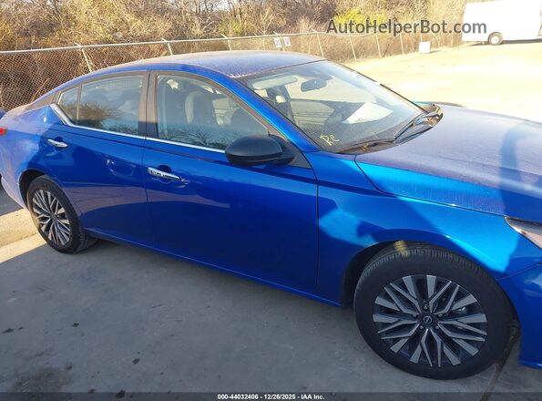 1N4BL4DW7SN375398 2025 NISSAN ALTIMA Blue Vista interior trasera