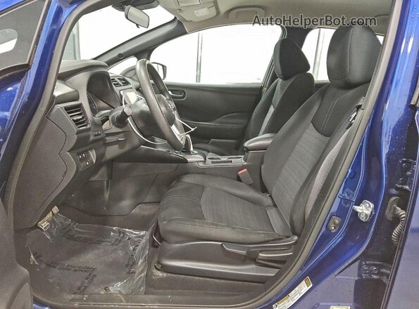 1N4BZ1BV9MC550076 2021 NISSAN LEAF Blue Вид салону спереду