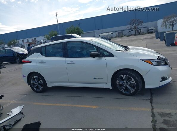 1N4BZ1CP2KC312244 2019 NISSAN LEAF White Widok wnętrza 360 stopni