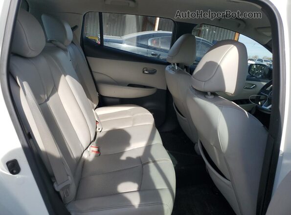 1N4BZ1CP2KC312602 2019 NISSAN LEAF White Vista de los asientos traseros