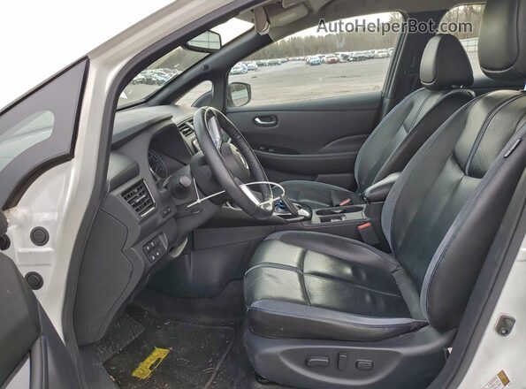 1N4BZ1CP9KC318896 2019 NISSAN LEAF White 
