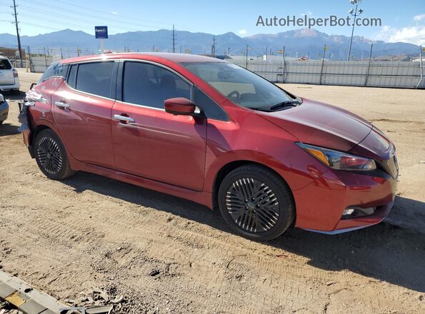 1N4CZ1CV0SC562228 2025 NISSAN LEAF Красный Передняя правая четверть