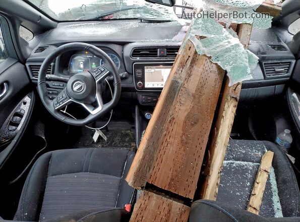 1N4CZ1CV2SC562781 2025 NISSAN LEAF Белый Вид панели приборов