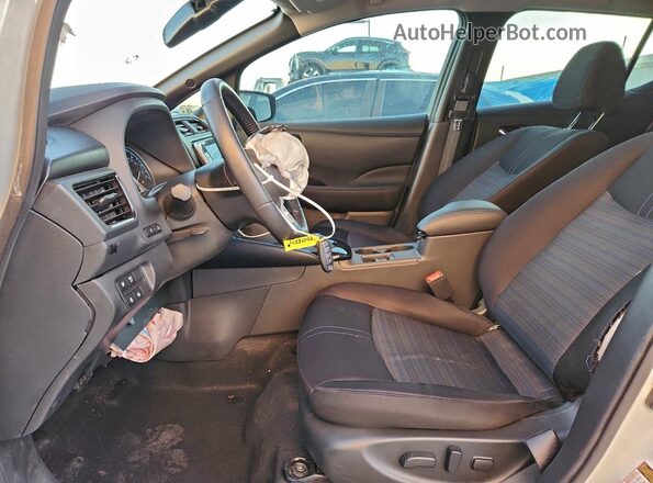1N4CZ1CV3PC552722 2023 NISSAN LEAF White Vista interior delantera