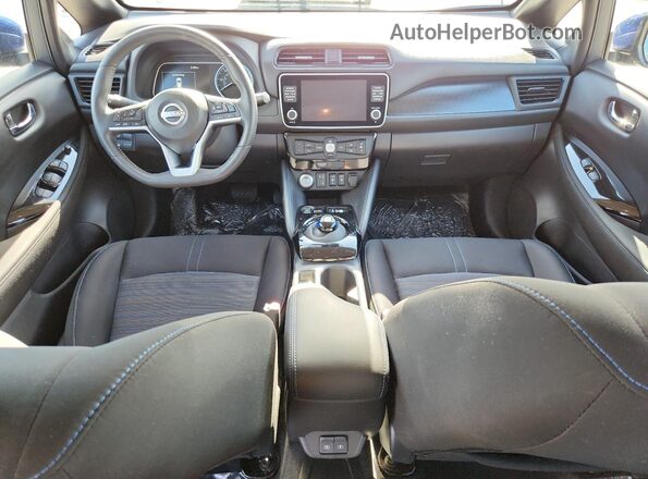 1N4CZ1CV5SC563455 2025 NISSAN LEAF Синий Вид панели приборов