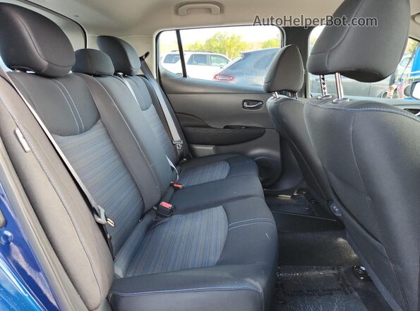 1N4CZ1CV5SC563455 2025 NISSAN LEAF Синий Вид задних сидений
