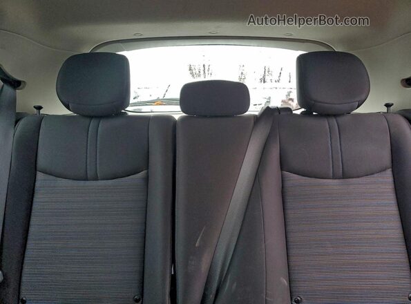 1N4CZ1CV9SC557707 2025 NISSAN LEAF Silver Widok tylnych siedzeń