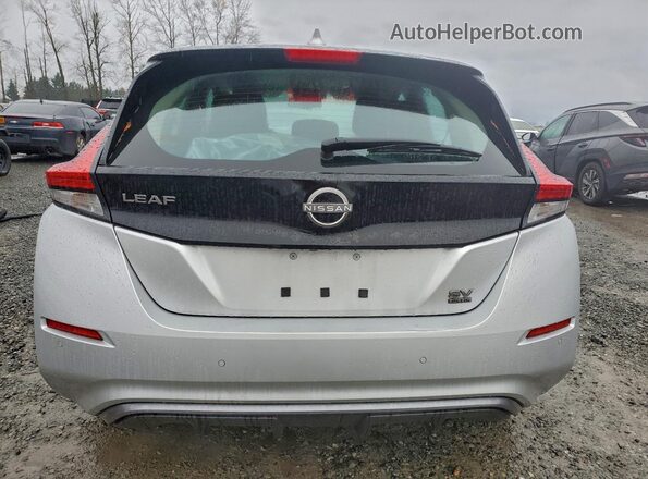 1N4CZ1CV9SC557707 2025 NISSAN LEAF Silver Widok z tyłu
