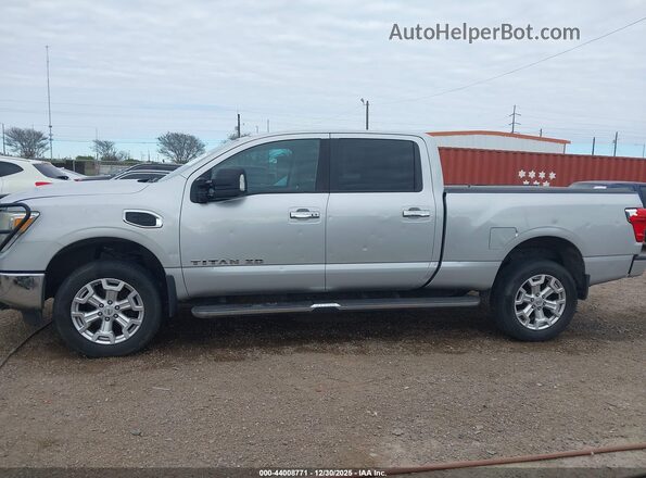 1N6BA1F28GN508683 2016 NISSAN TITAN XD Серебряный Панорамный вид салона 360°