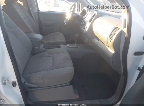 1N6ED0EB2MN715016 2021 NISSAN FRONTIER White Front interior view