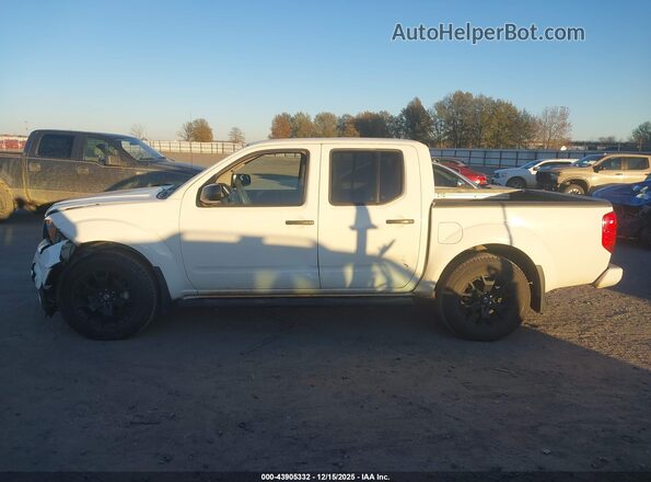 1N6ED0EB2MN715016 2021 NISSAN FRONTIER White 360 interior view