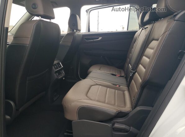 1V2BR2CA5SC520418 2025 VOLKSWAGEN ATLAS White Widok wnętrza z tyłu