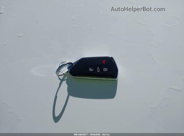 1V2DSPE85SC005147 2025 VOLKSWAGEN ID.4 White Vista del salpicadero