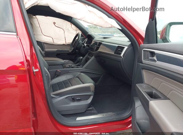 1V2FE2CA4PC206702 2023 VOLKSWAGEN ATLAS Red Front interior view