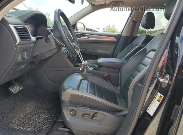 1V2FR2CA7PC534541 2023 VOLKSWAGEN ATLAS Black Front interior view
