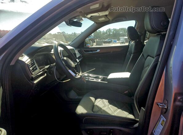 1V2HR2CA9SC533652 2025 VOLKSWAGEN ATLAS Silver Front interior view