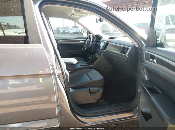 1V2PR2CA4JC560977 2018 VOLKSWAGEN ATLAS Gray 
