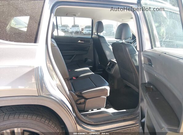 1V2PR2CA4JC560977 2018 VOLKSWAGEN ATLAS Gray 