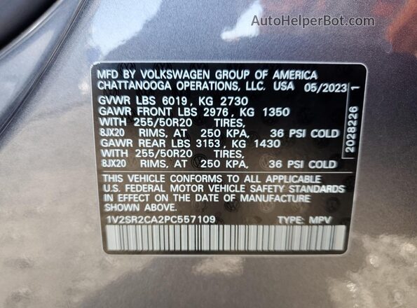 1V2SR2CA2PC557109 2023 VOLKSWAGEN ATLAS Gray Вид наклейки з VIN-кодом