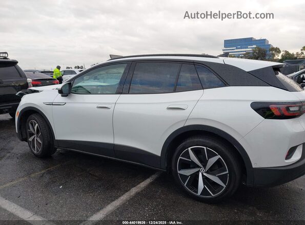 1V2VMPE80PC050809 2023 VOLKSWAGEN ID.4 White სალონის 360-გრადუსიანი ხედი