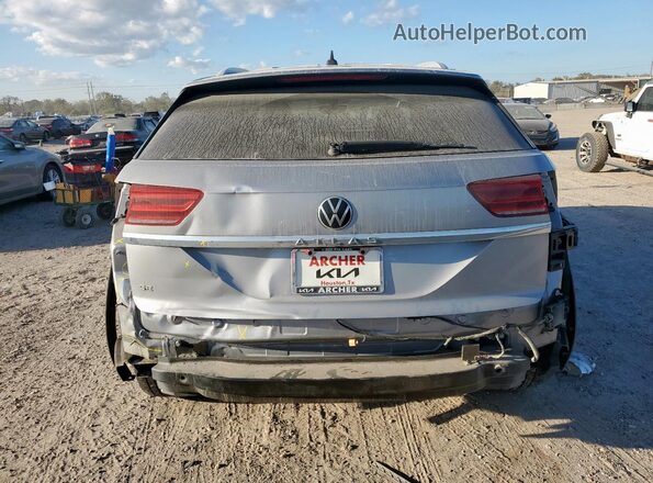 1V2YC2CA1LC226821 2020 VOLKSWAGEN ATLAS Silver Rear view