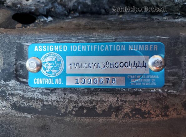 1VWMA7A38MC004444 2021 VOLKSWAGEN PASSAT Silver Вид підкапотного простору