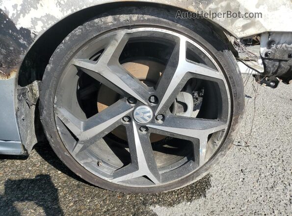 1VWMA7A38MC004444 2021 VOLKSWAGEN PASSAT Silver 