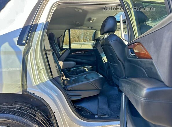 1GYS3BKJ9HR368793 2017 CADILLAC ESCALADE White 