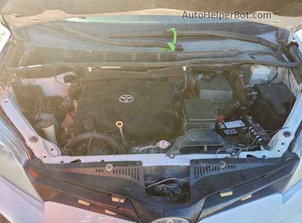 5TDZZ3DC7LS038037 2020 TOYOTA SIENNA White Widok naklejki z numerem VIN