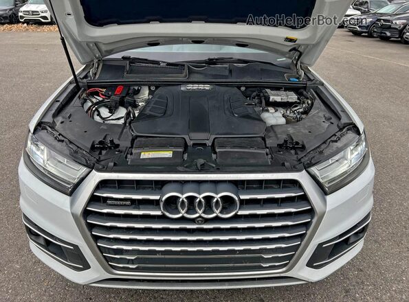 WA1VAAF71KD001323 2019 AUDI Q7 White Вид щитка приладів