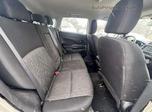 JA4APUAU6NU021650 2022 MITSUBISHI OUTLANDER White 