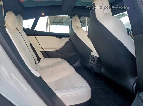 5YJSA1E20JF280706 2018 TESLA MODEL White Widok wnętrza z tyłu