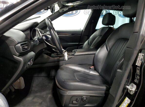 ZN661XUA8JX298548 2018 MASERATI LEVANTE Black 