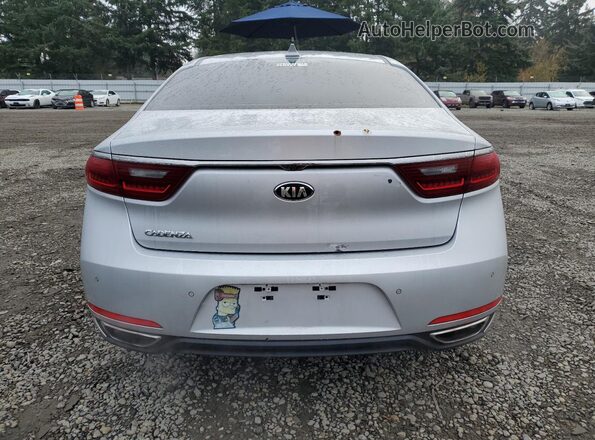 KNALC4J17J5104716 2018 KIA CADENZA Серебряный Вид салона спереди