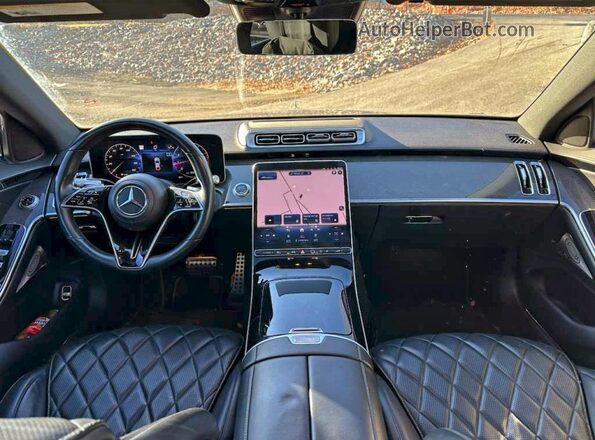 W1K6G7GB3NA071240 2022 MERCEDES-BENZ S Серебряный Вид панели приборов