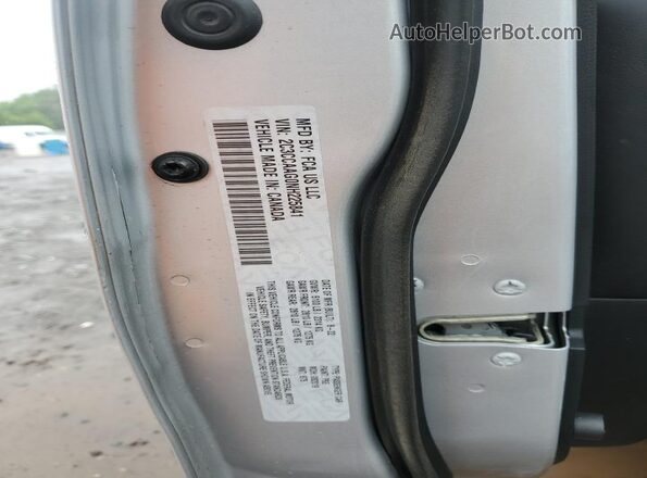 2C3CCAAG0NH225841 2022 CHRYSLER 300 Silver Widok naklejki z numerem VIN