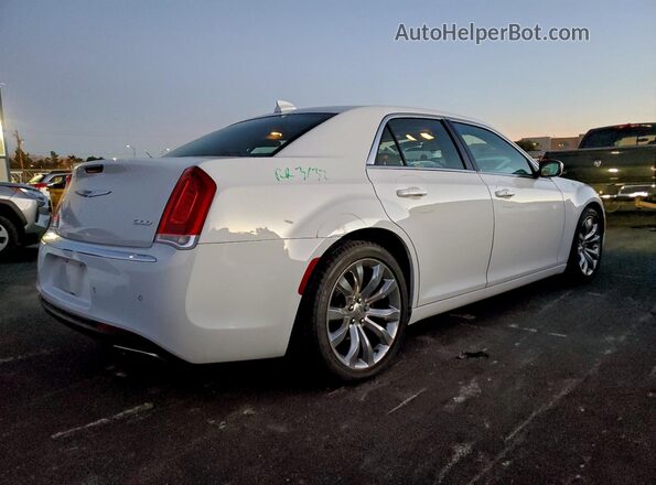 2C3CCAAG2KH548042 2019 CHRYSLER 300 Белый Задняя правая четверть