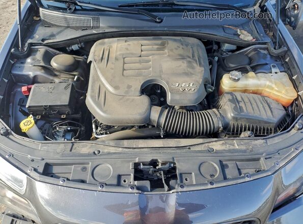 2C3CCAAG2NH131069 2022 CHRYSLER 300 Charcoal Вид задньої частини салону