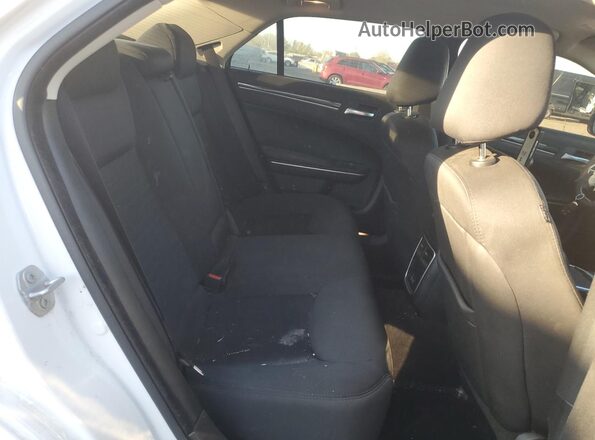 2C3CCAAG3LH147570 2020 CHRYSLER 300 White Вид задніх сидінь