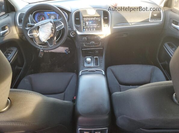 2C3CCAAG3LH147570 2020 CHRYSLER 300 White Вид панелі приладів
