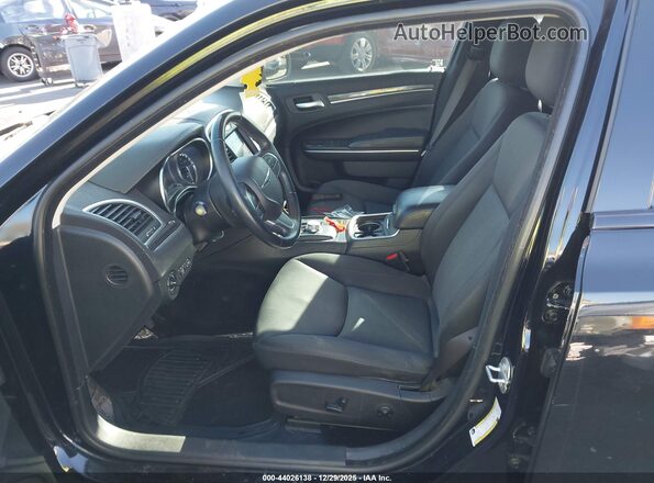 2C3CCAAG6JH265190 2018 CHRYSLER 300 Black 